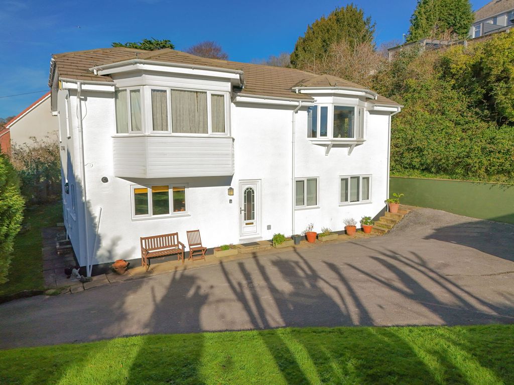 Property photo 1 of 26