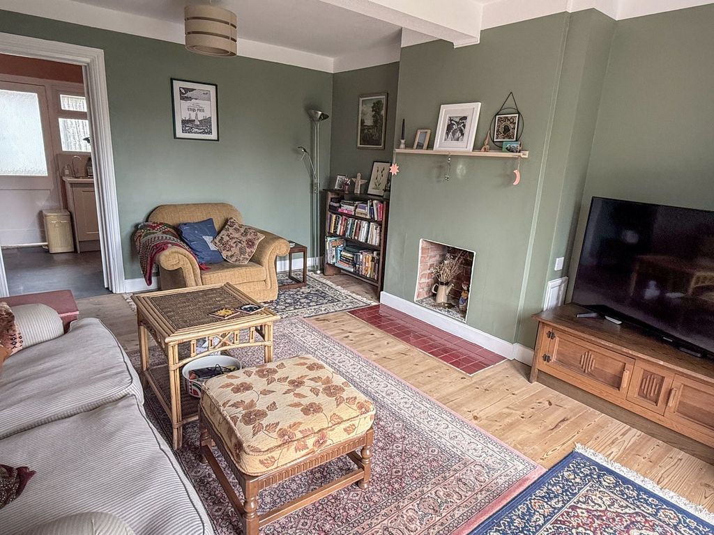 Property photo 2 of 14