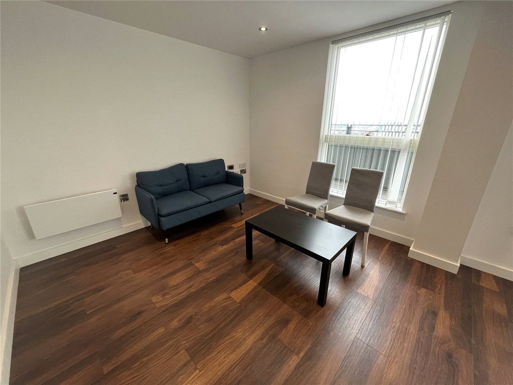 Property photo 2 of 19 Picture No. 02