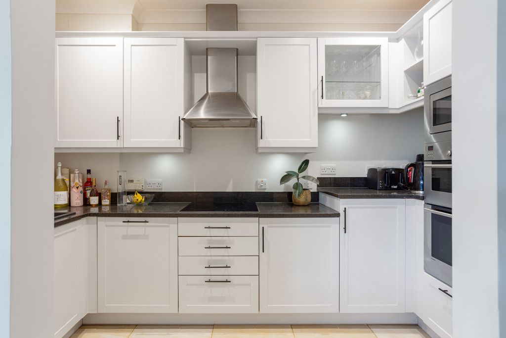 Property photo 2 of 11 Picture 2