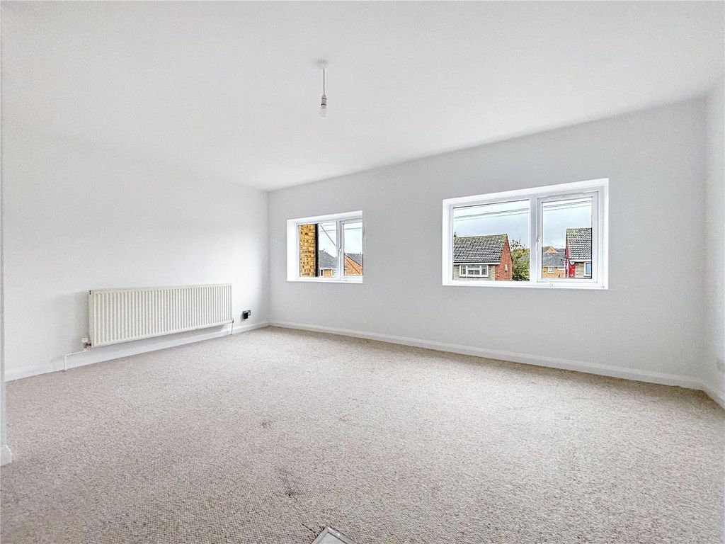 Property photo 2 of 9 Reception/Kitchen