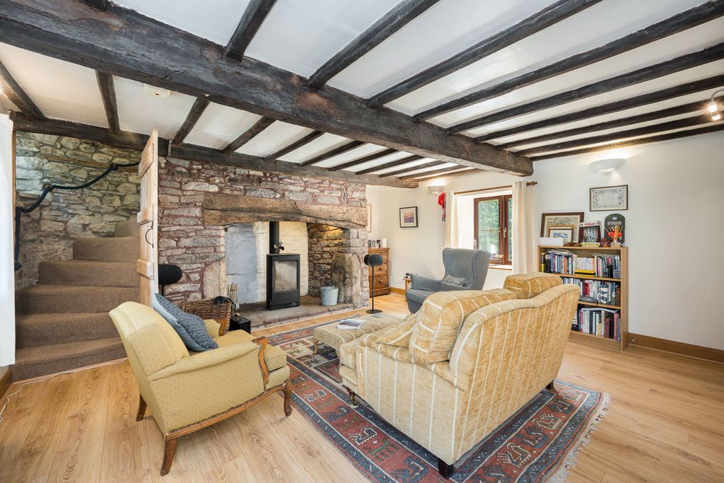 Property photo 2 of 62