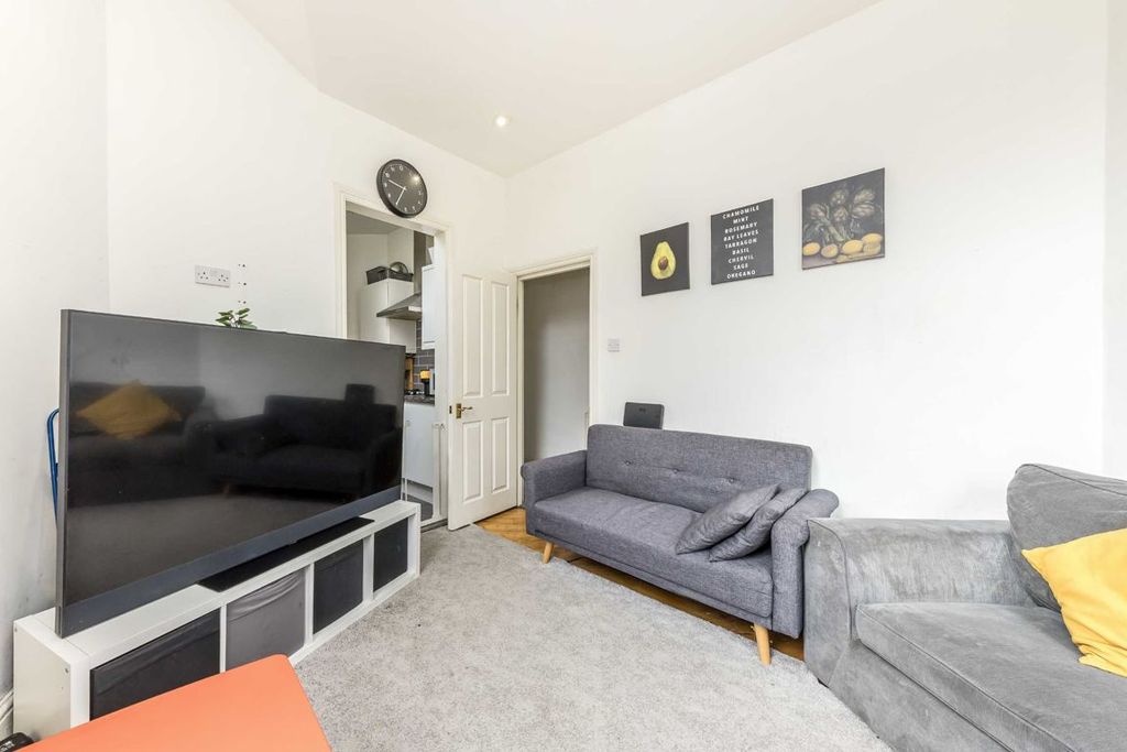 Property photo 2 of 5