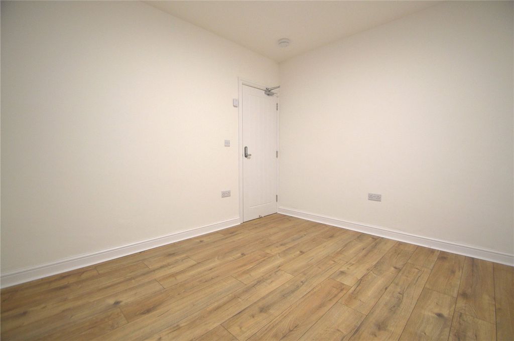 Property photo 2 of 9 Picture No. 02