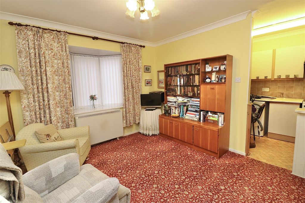 Property photo 3 of 9