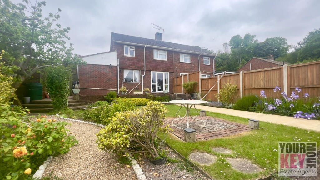 Property photo 2 of 23