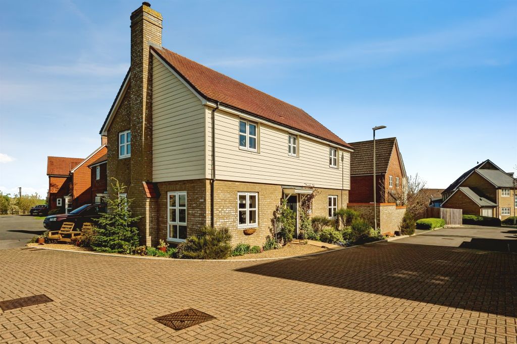 Property photo 1 of 27