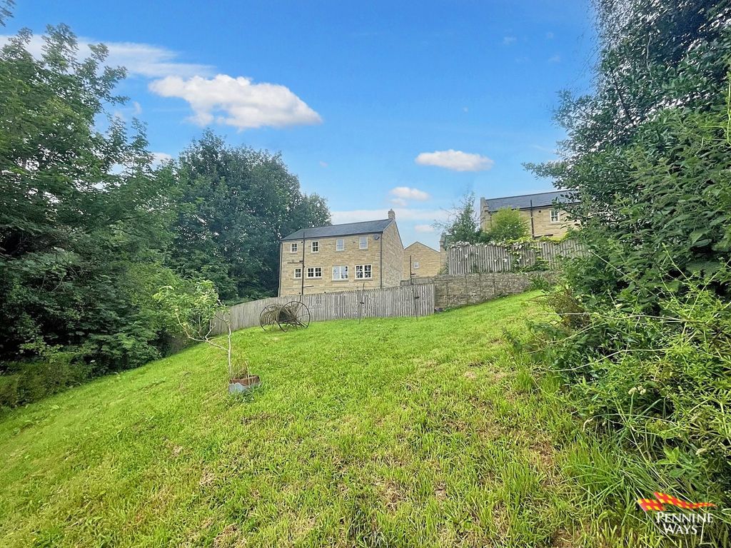 Property photo 1 of 30