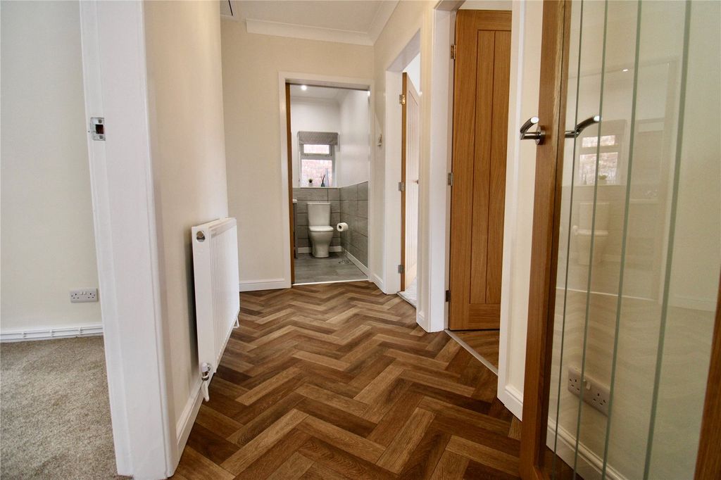 Property photo 2 of 15 Hallway