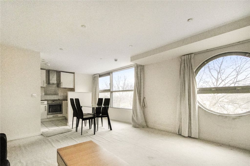 Property photo 1 of 6 Picture No. 10