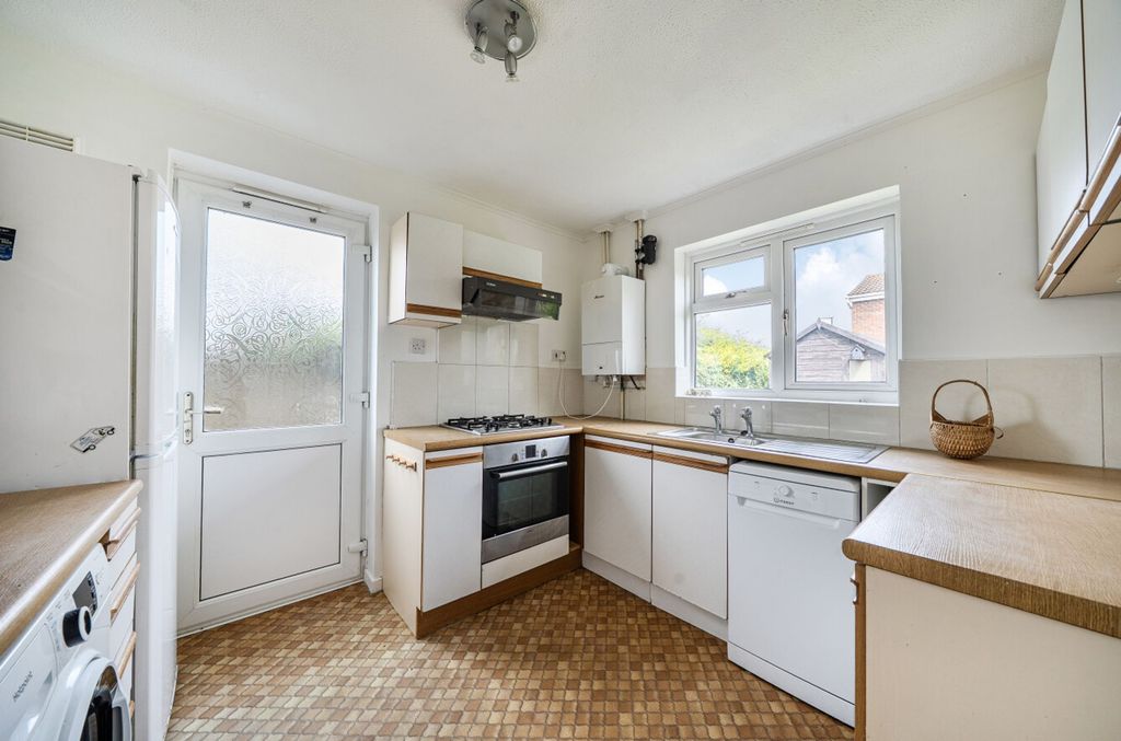 Property photo 3 of 17