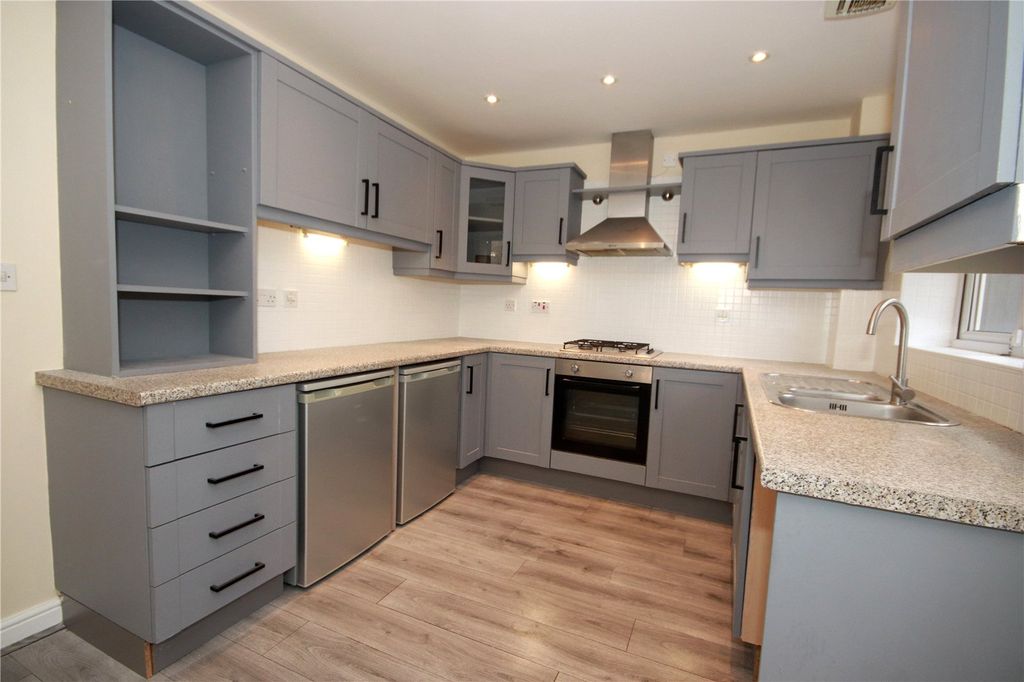 Property photo 2 of 18 Picture No. 08