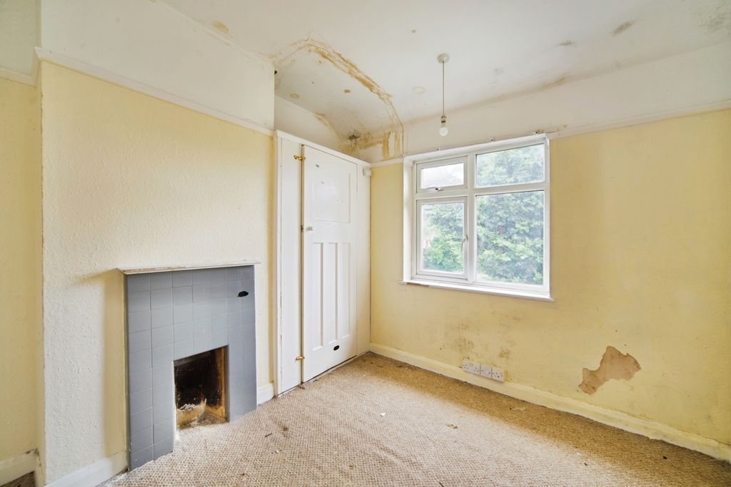 Property photo 3 of 17 Photo