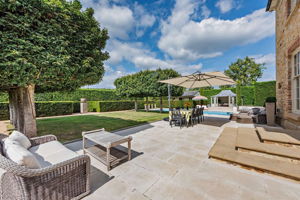 Property photo 2 of 29 Picture No. 07