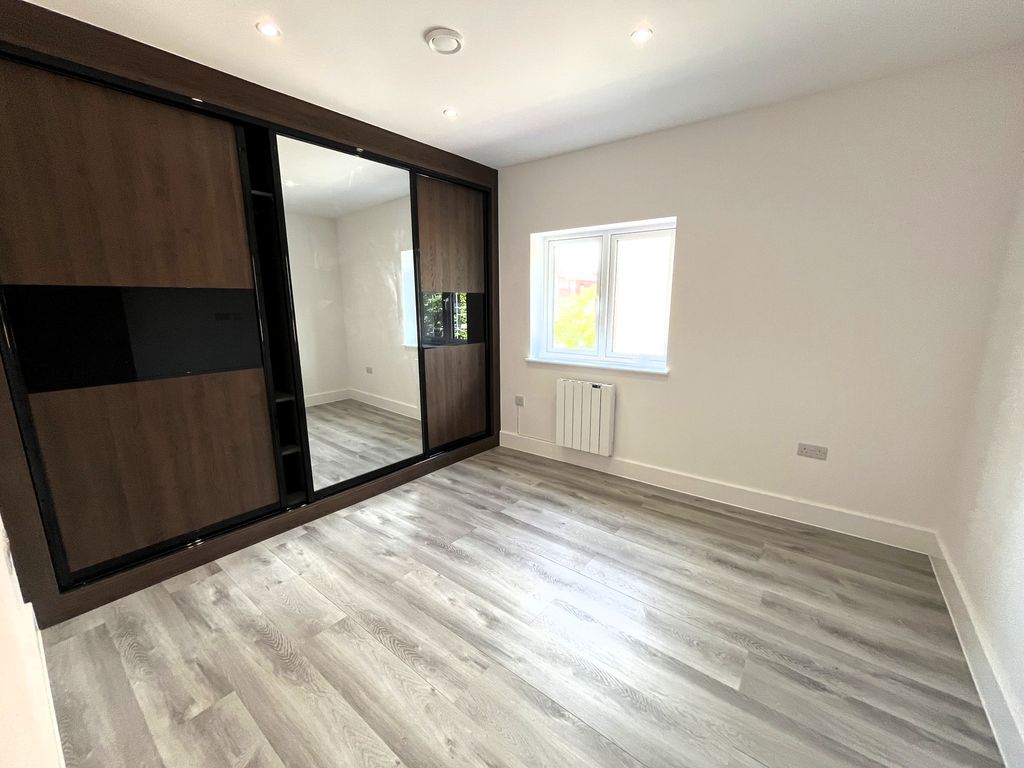 Property photo 3 of 8 Img_5780