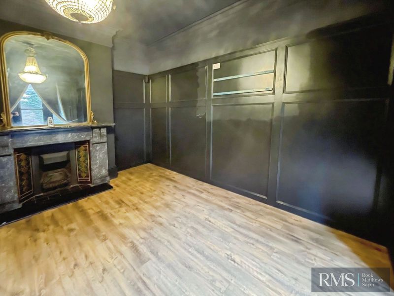 Property photo 3 of 6 Photo 6