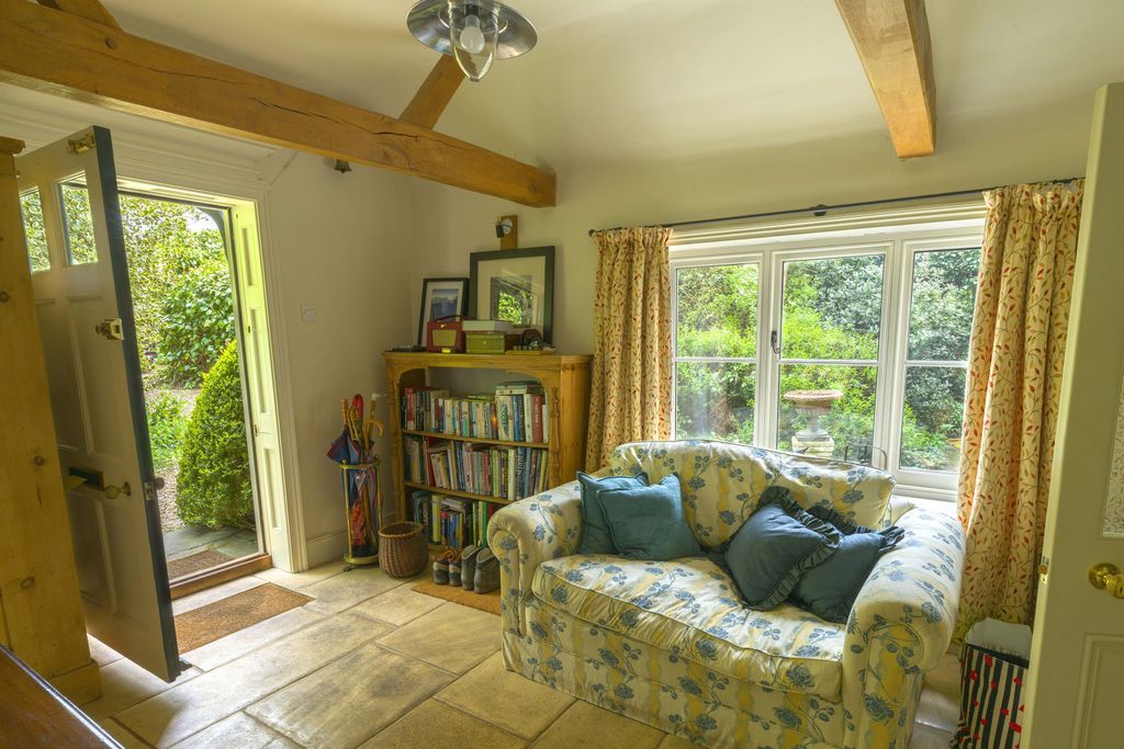 Property photo 3 of 19