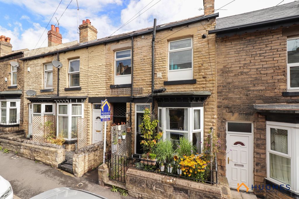 Property photo 1 of 33