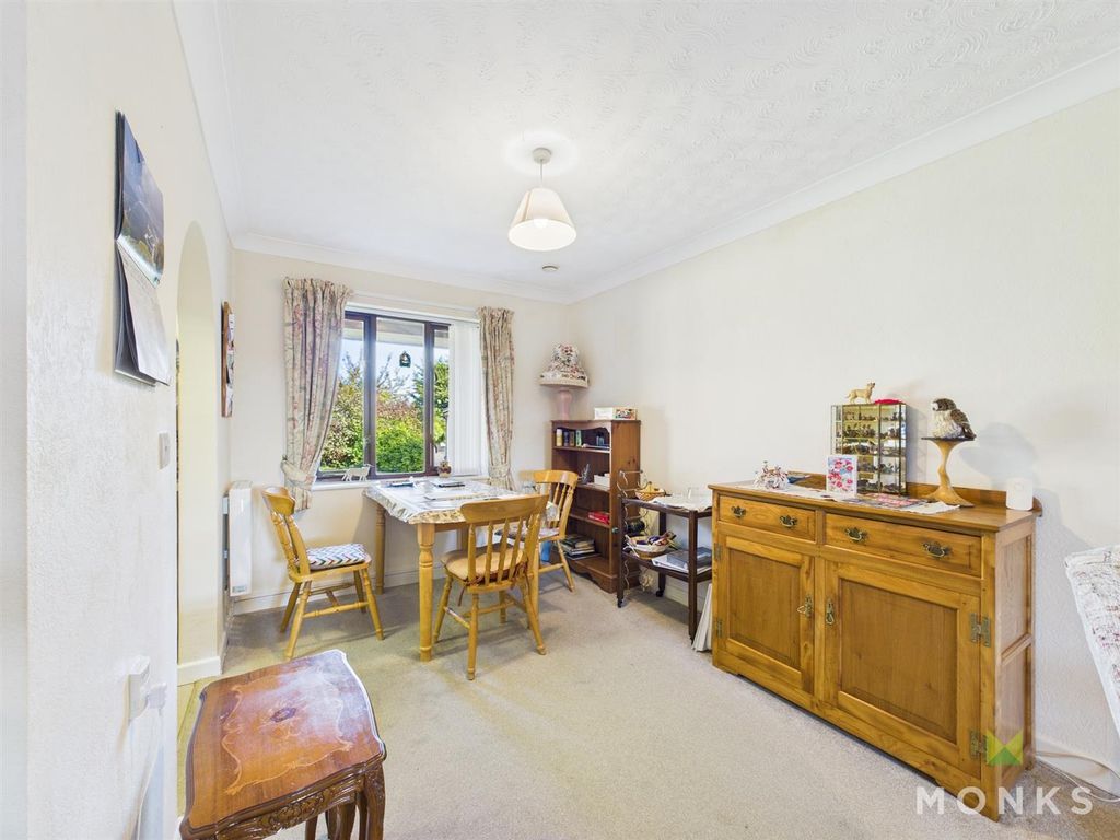 Property photo 3 of 17 Cam01420G0-Pr0774-Still008.Jpg