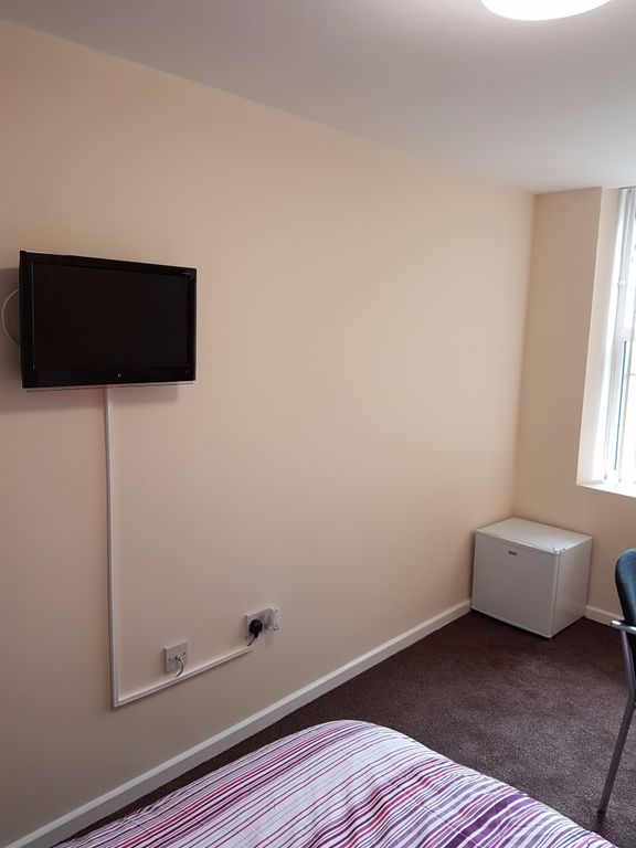 Property photo 3 of 5