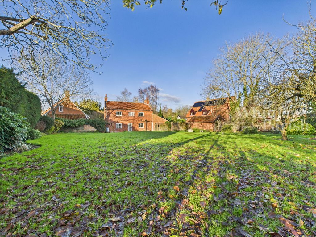 Property photo 3 of 19