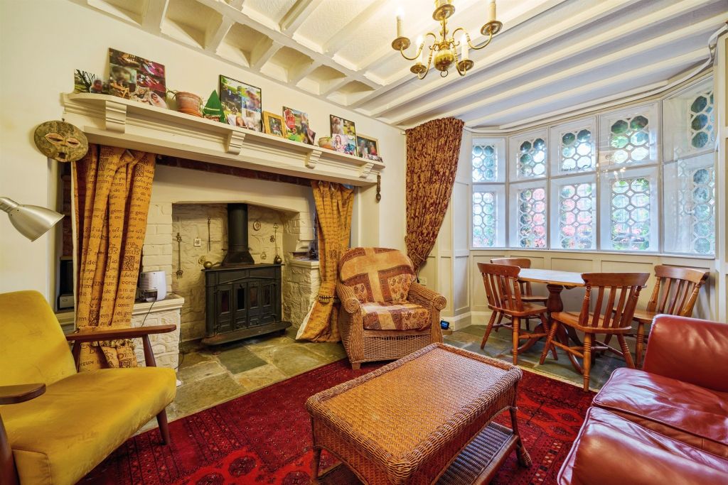 Property photo 2 of 16