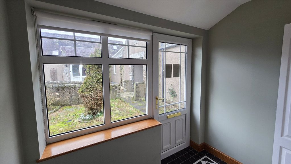 Property photo 2 of 22 Picture No. 02