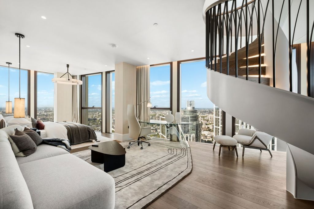 Property photo 2 of 21