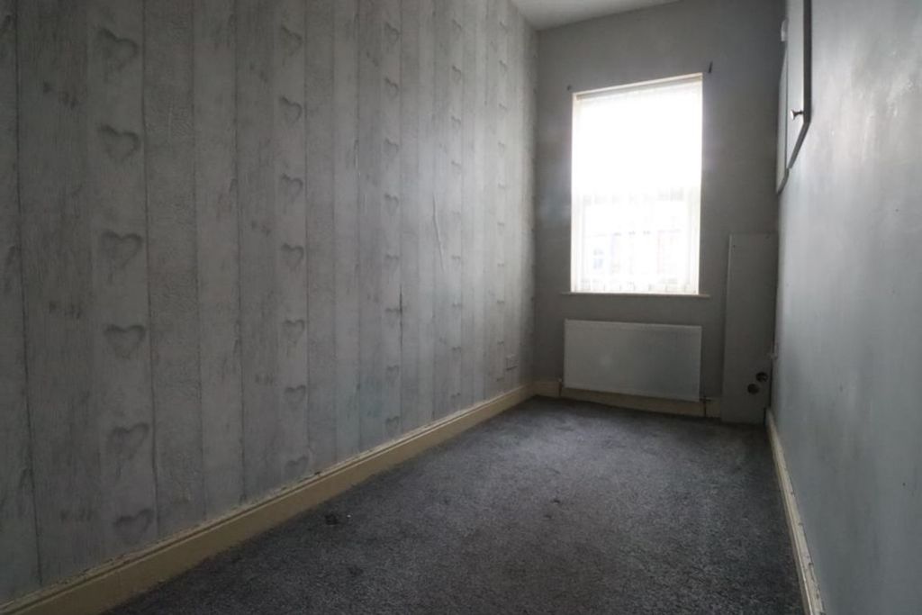 Property photo 3 of 5 Bh78Awqa2_816155_1359530572105348352