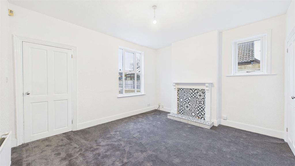 Property photo 2 of 16 Cam05101G0-Pr0124-Still011.Jpg