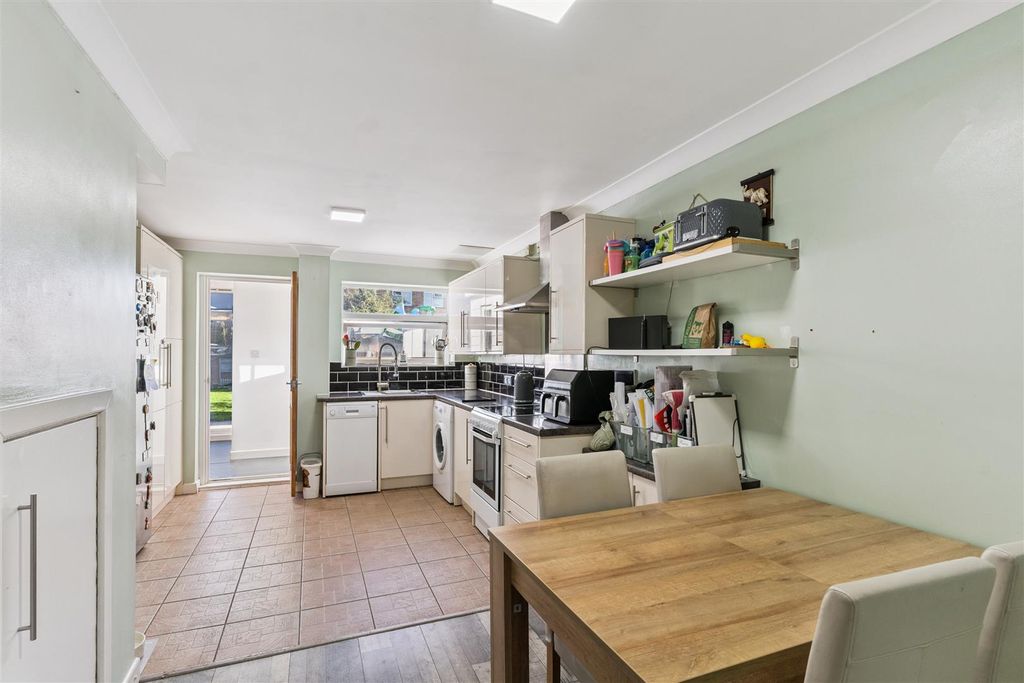 Property photo 2 of 19 Dsc05494-F25E2Bc1913Bed8B4Fdb356143E53F63.Jpg