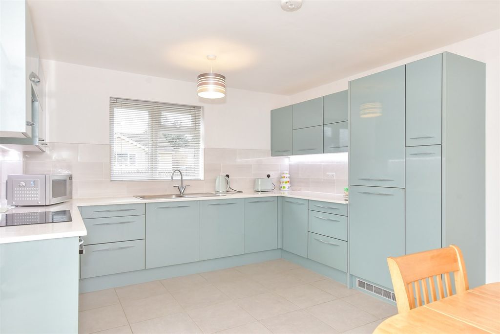Property photo 2 of 14 Kitchen/Diner