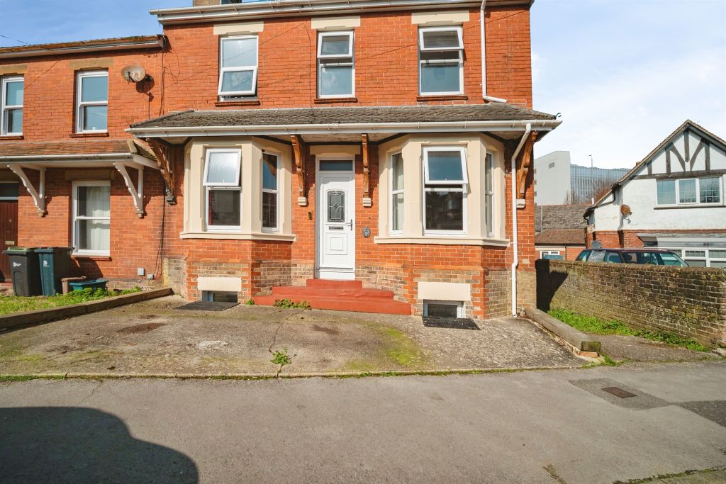 Property photo 1 of 25