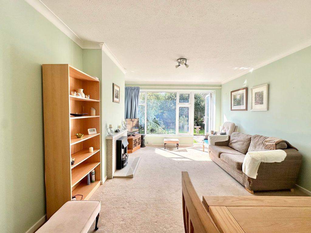 Property photo 3 of 16