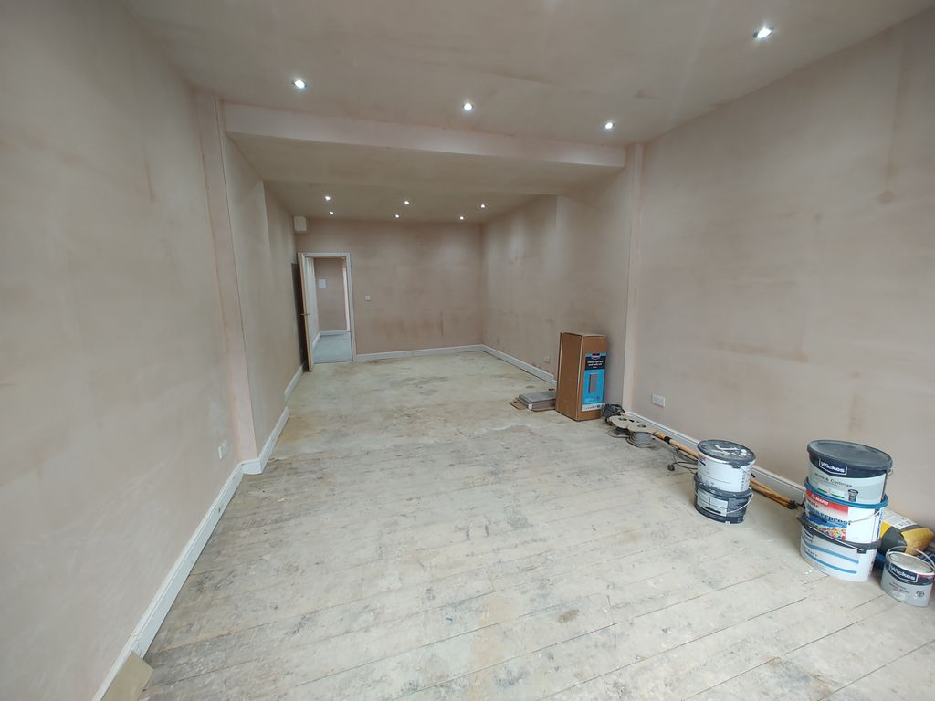 Property photo 3 of 10 Gallery