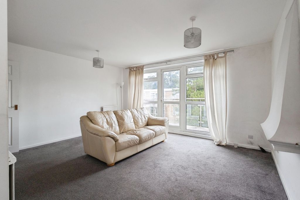 Property photo 3 of 16 Pbox-Img.Jpg