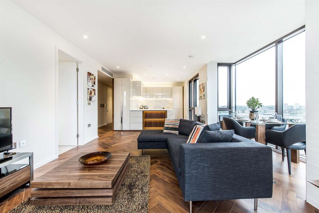 Property photo 2 of 19 Reception 5.Jpg