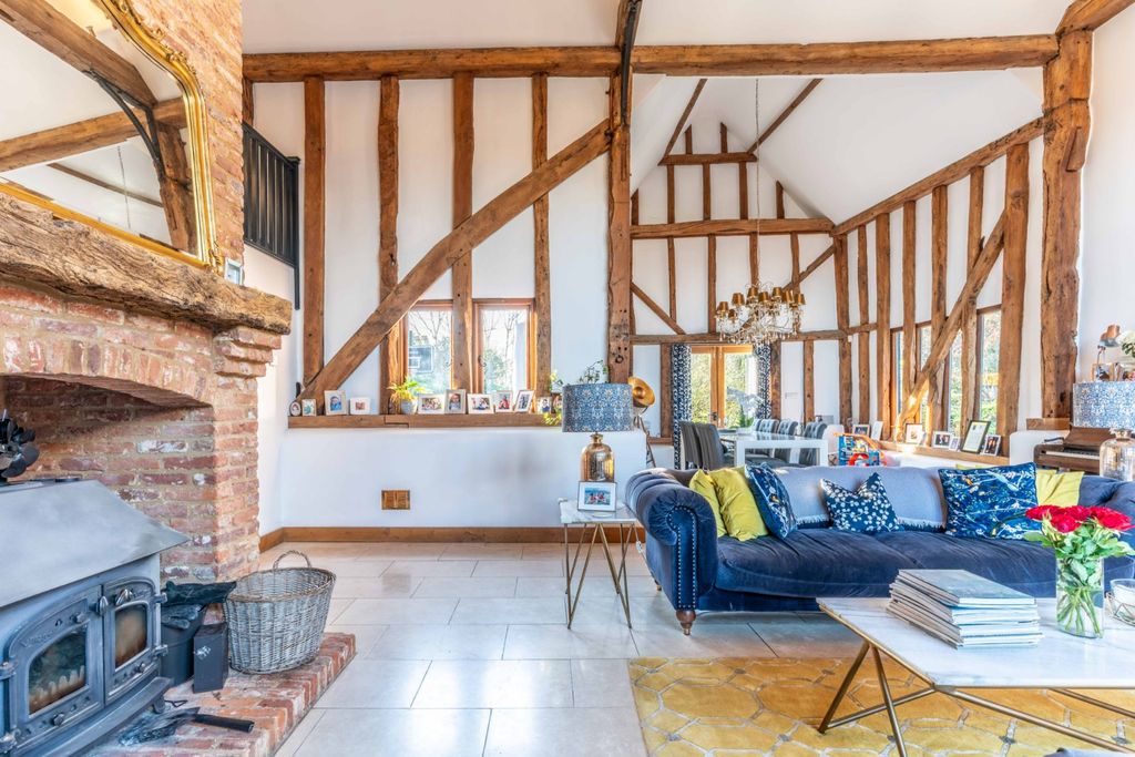 Property photo 2 of 23 Open Plan Living