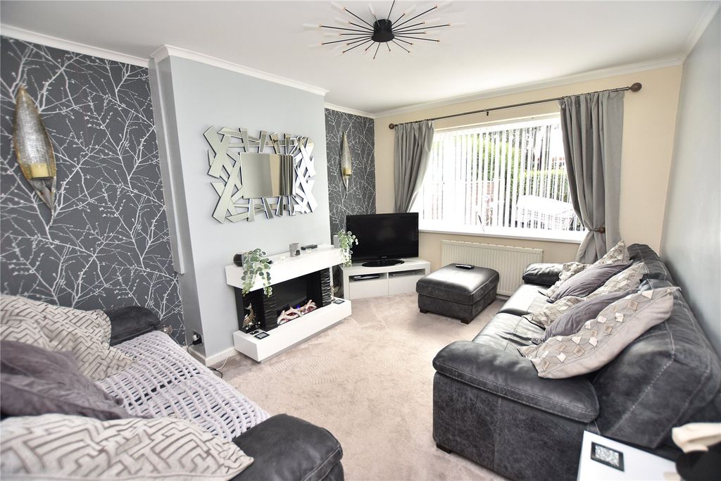 Property photo 2 of 27 Picture No. 73
