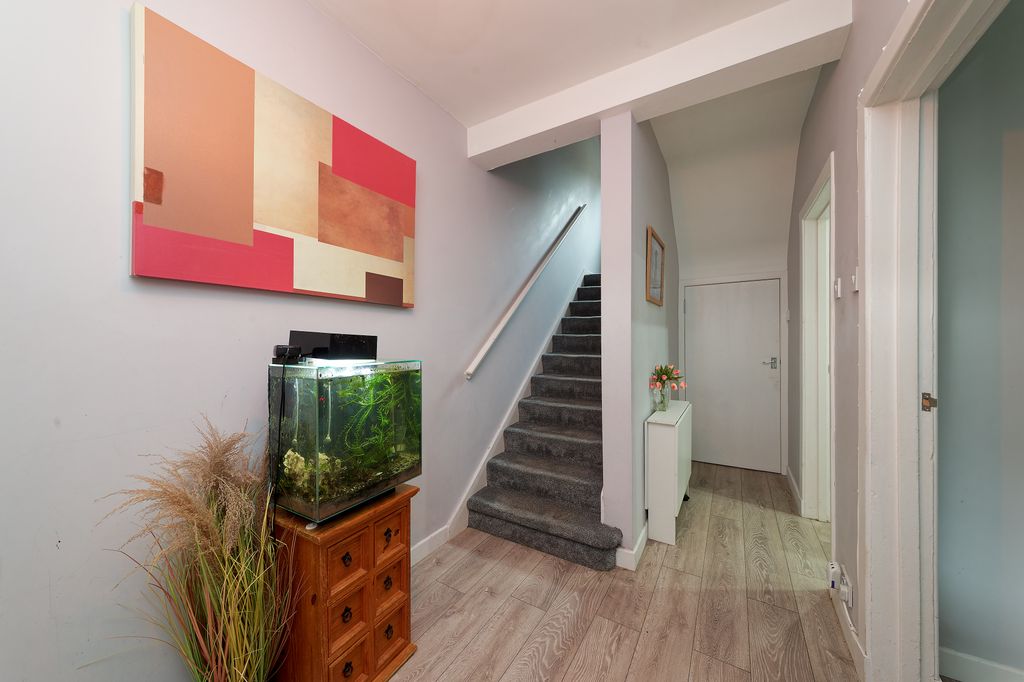 Property photo 2 of 17 Property Image 2