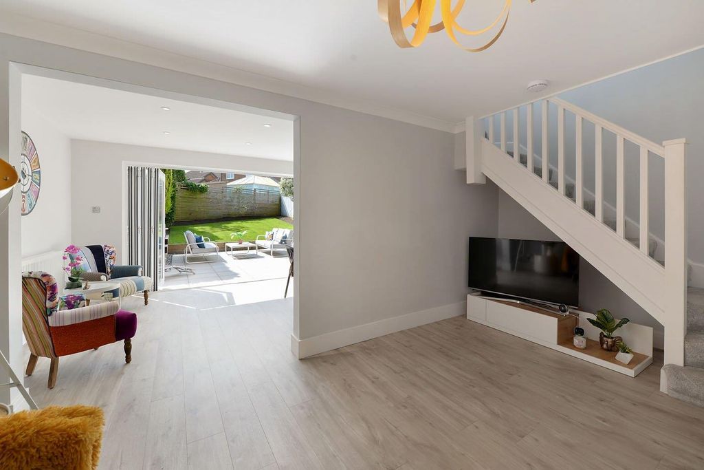 Property photo 3 of 16 9.Jpg