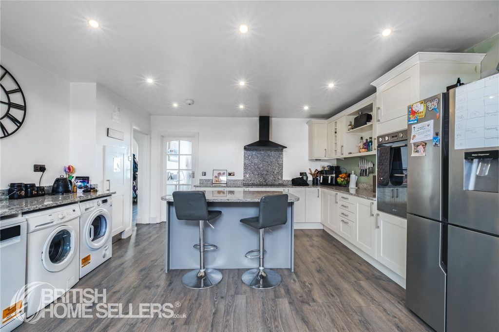 Property photo 1 of 15 Picture No. 07