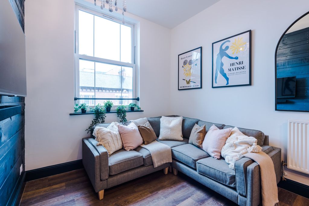 Property photo 3 of 20 Flat 13, S&B, Living Room 3