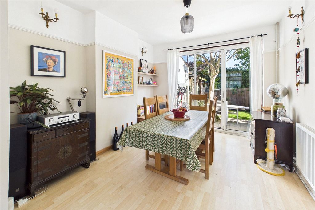 Property photo 3 of 11 Picture No. 05