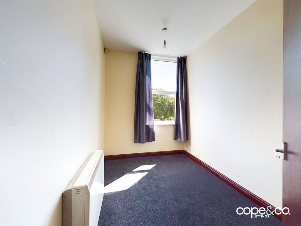 Property photo 3 of 4 2610445