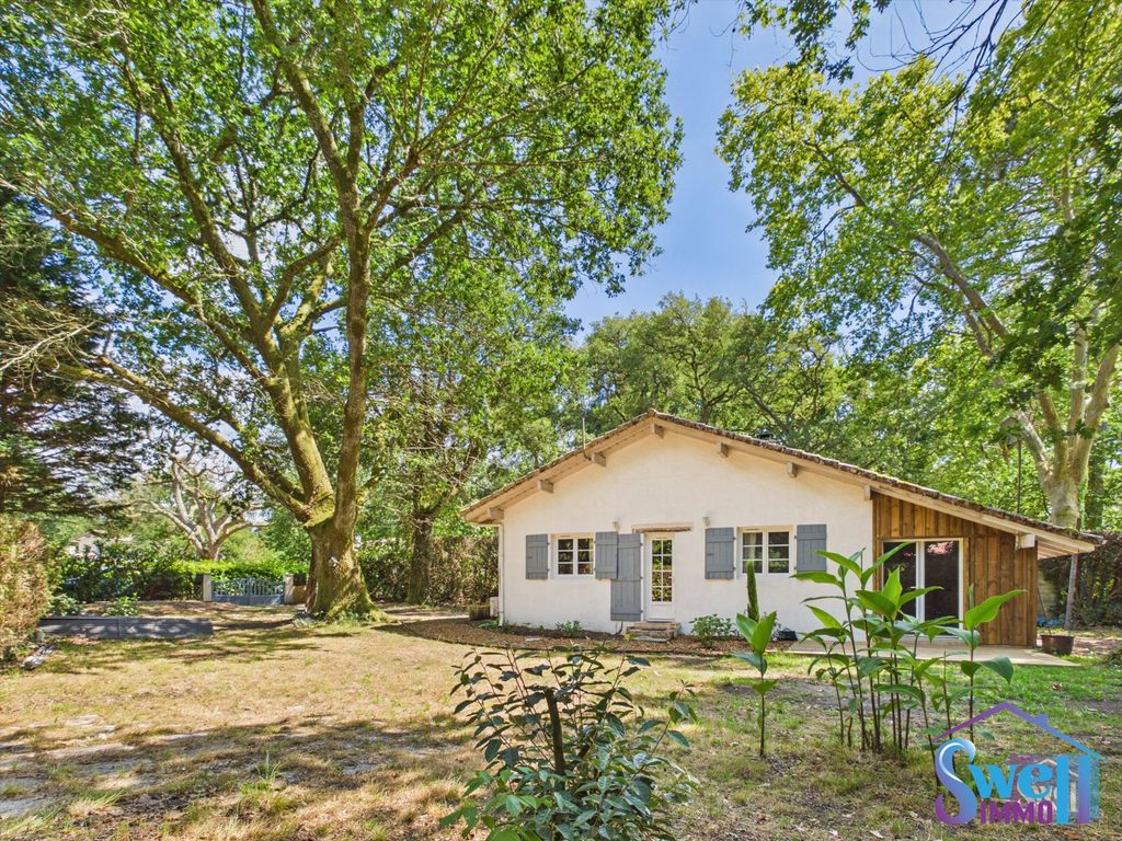 Property photo 1 of 18 In The Countryside Campaign, Traditional T3 House Of 94m² On The Ground Floor, Renovated