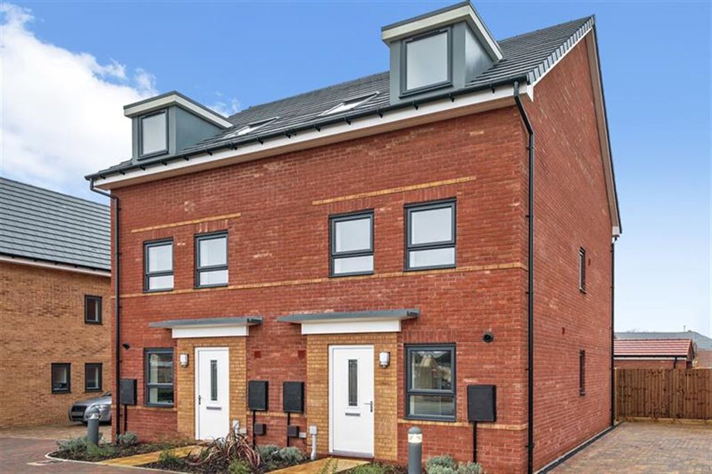 Property photo 1 of 15 (Main)