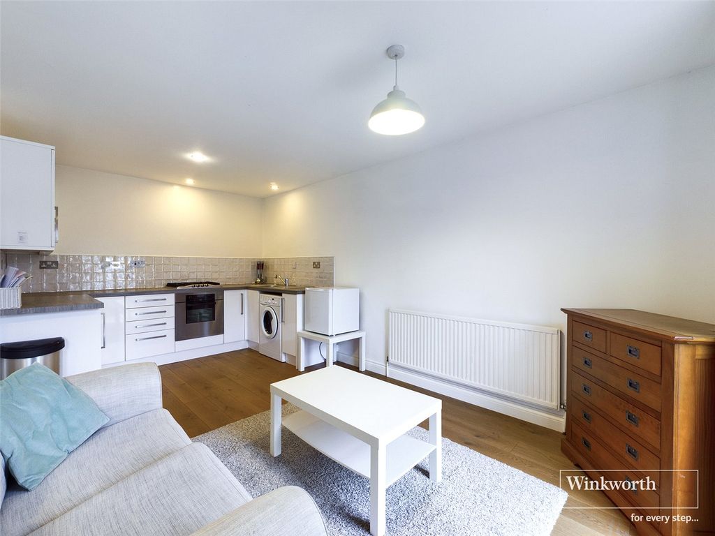Property photo 1 of 11 Picture No. 19