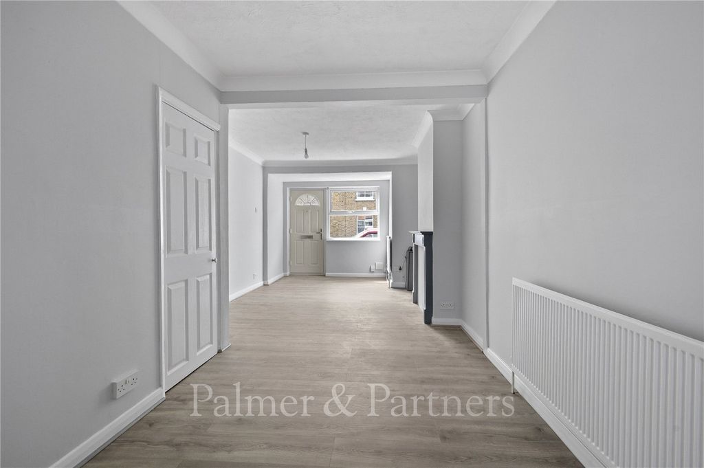 Property photo 2 of 11 Picture No. 04