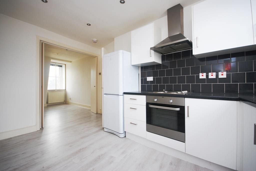 Property photo 2 of 7 Old Compton Street, 46, Flat 10 1.Jpg